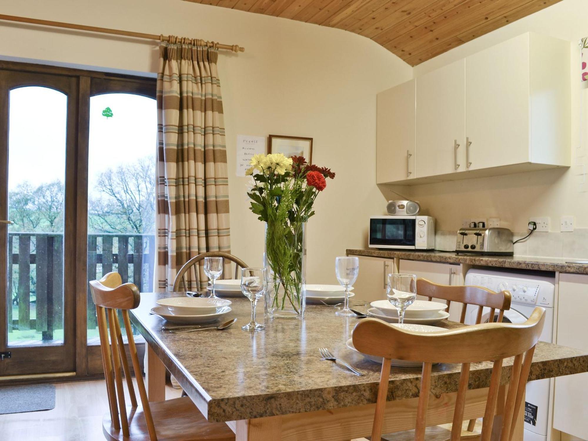 Woodside Lodge - Hw7520 Penybont エクステリア 写真